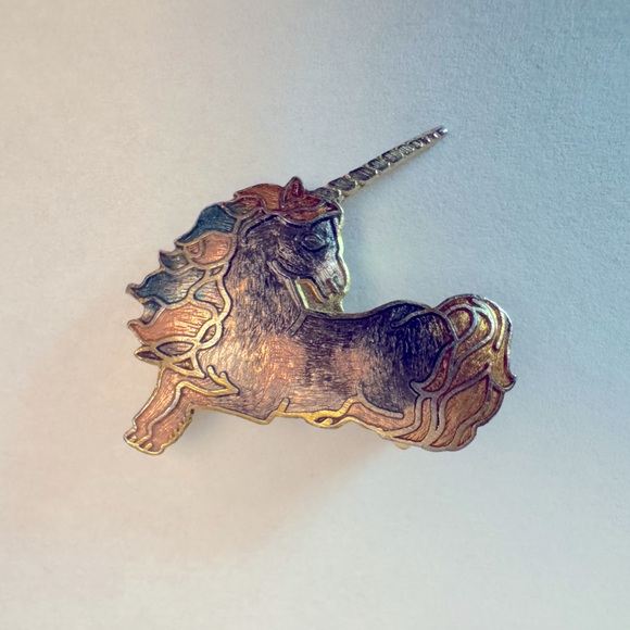 Vintage Enamel Unicorn Lapel Pin Brooch - Picture 1 of 8
